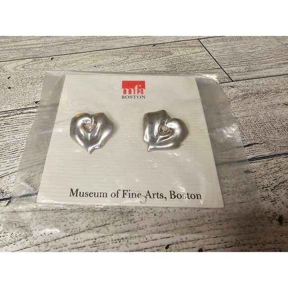 NWT VTG Museum of Fine Arts, Boston Sterling Silver O'Keeffe Lily Earrings - Picture 1 of 3